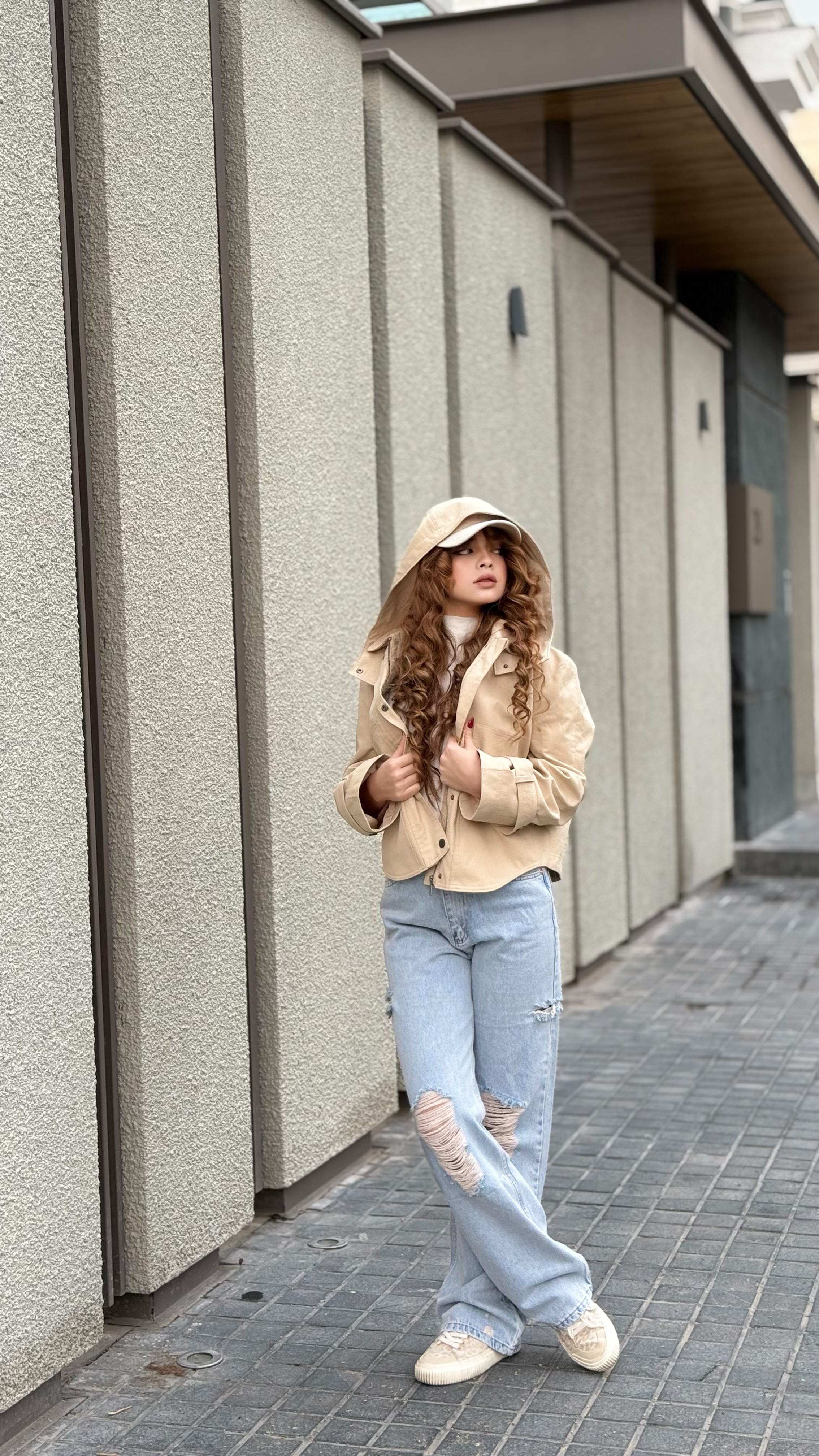 ترنچ کت زنانه ضد آب کلاه دار